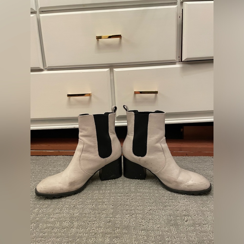 White Heeled Booties - Picture 3 of 6